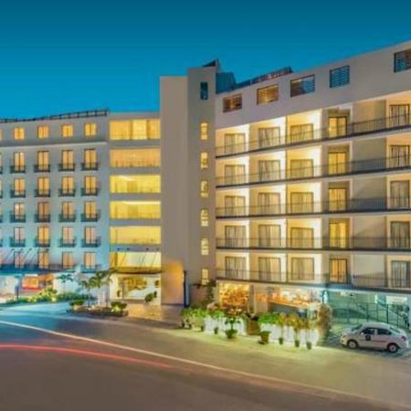 Hotel Deccan Serai, Hitec City, Hyderabad Exterior photo