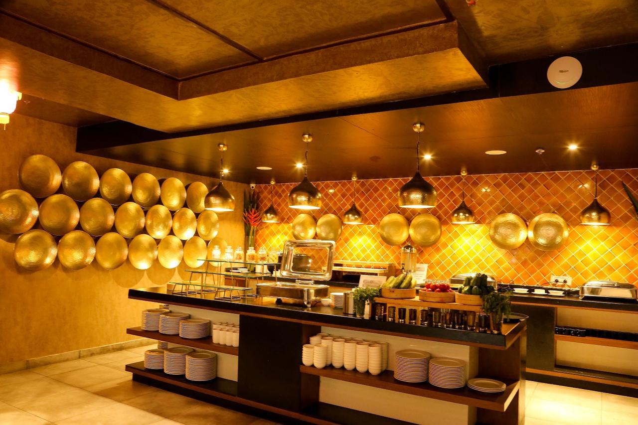 Hotel Deccan Serai, Hitec City, Hyderabad Exterior photo