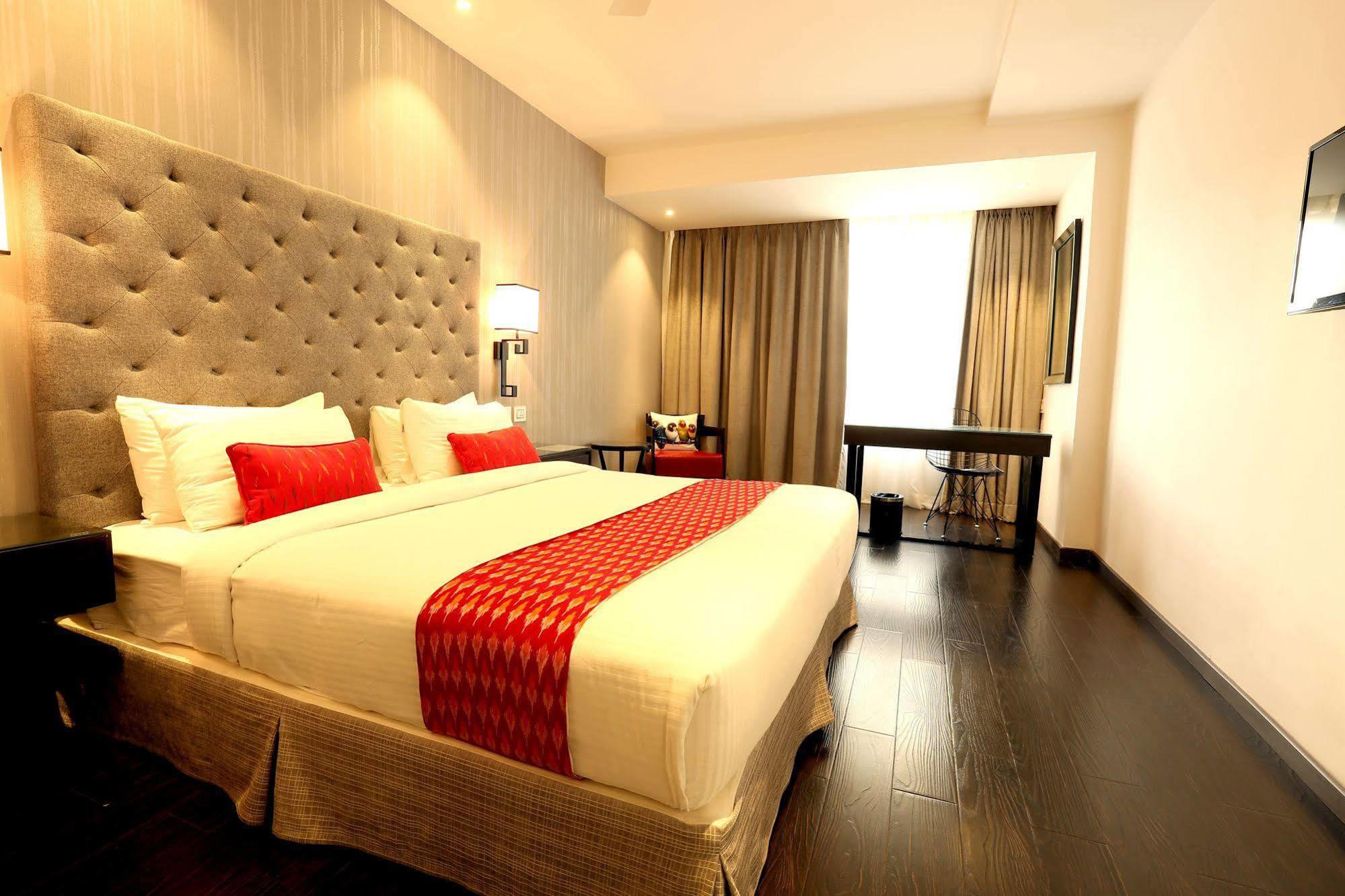 Hotel Deccan Serai, Hitec City, Hyderabad Exterior photo