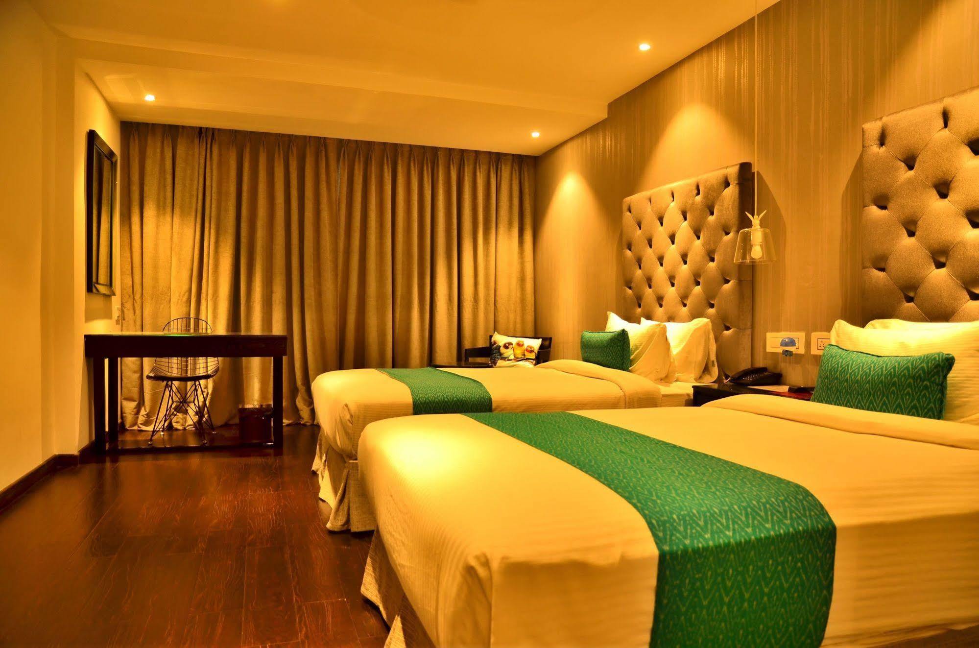 Hotel Deccan Serai, Hitec City, Hyderabad Exterior photo